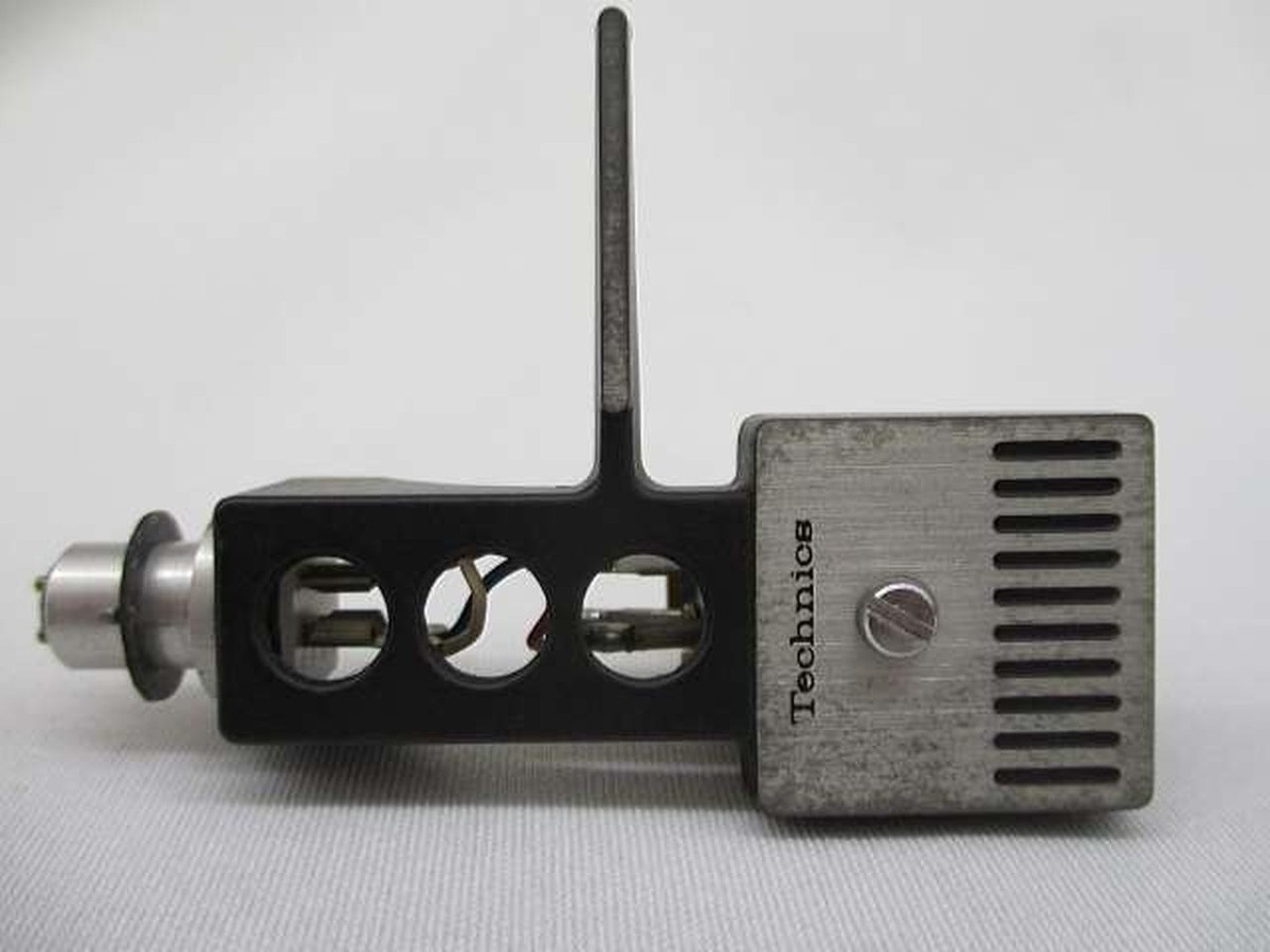 GRACE (MM型 F-8L) カートリッジ ヘッドシェル付き グレース F-8L – NHKと共同開発したMM型カートリッジの歴史的名機