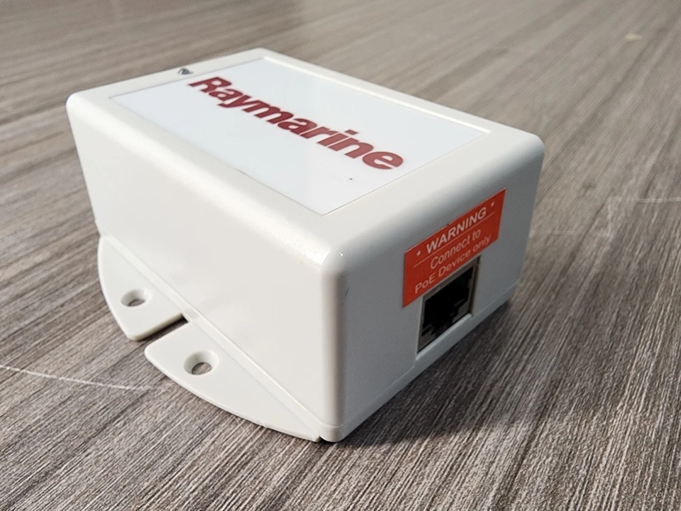 Raymarine / FLIR POE Injector R32141 - Image 2 of 4