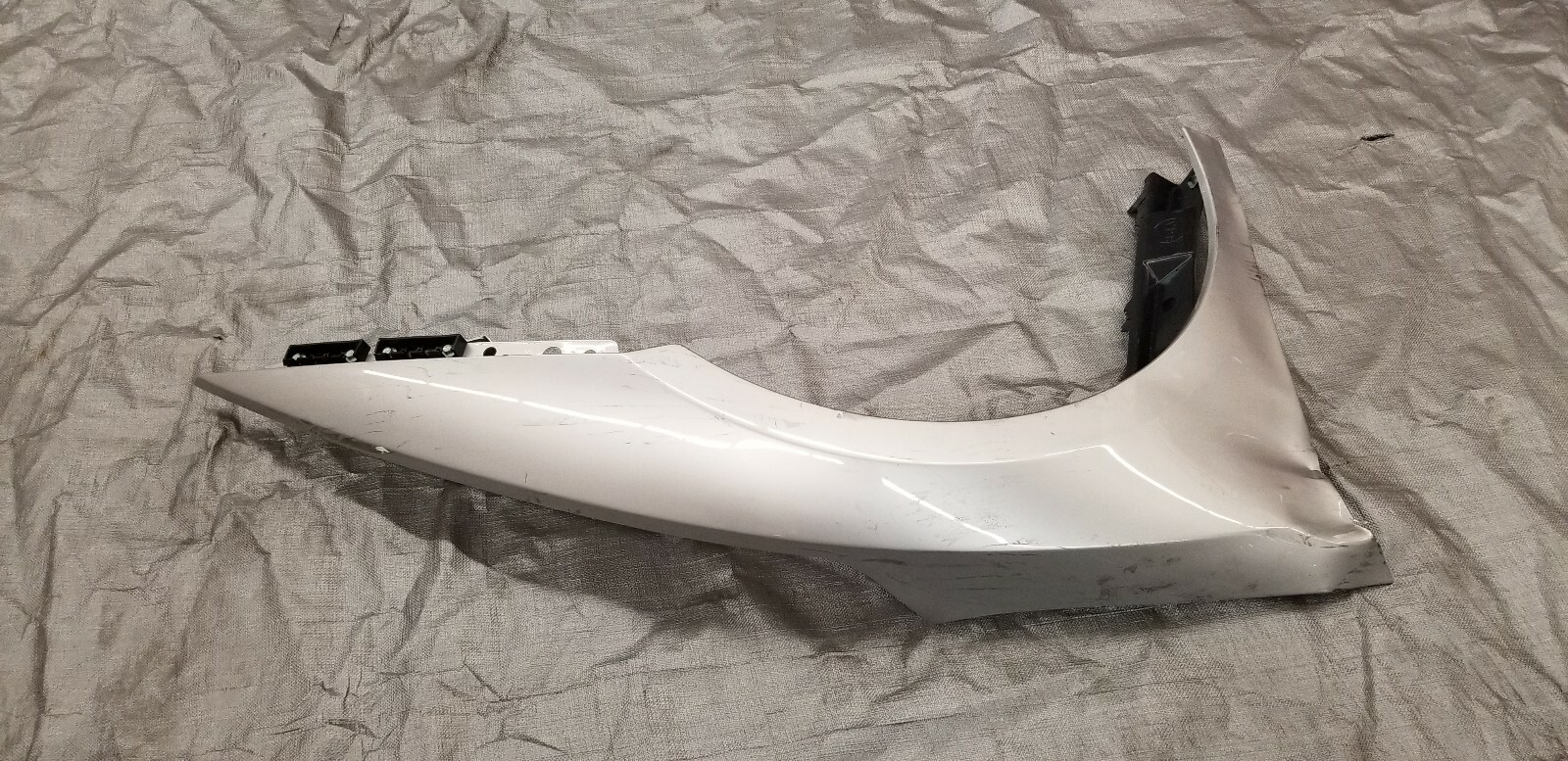LAMBORGHINI GALLARDO FRONT RIGHT PASSENGER SIDE FENDER OEM 400821022 SILVER
