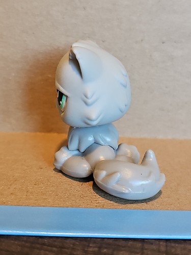 Littlest Pet Shop LPS #82 Gatto persiano grigio con occhi verdi - Foto 2 di 5