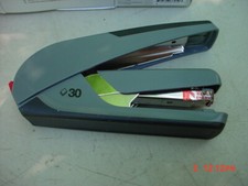 Lot of 5 Tru Red One-Touch Desktop Stapler Model TR58483 w/ 30 Sheet Capacity