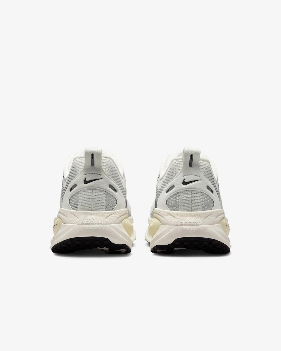 Nike Vomero 18 HM6803-101 Summit White/Coconut Milk/Black