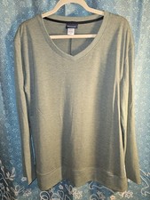 Reebok Women's Athletic Wear Green V-Neck Long Sleeve Knit Blend Pullover Tunic