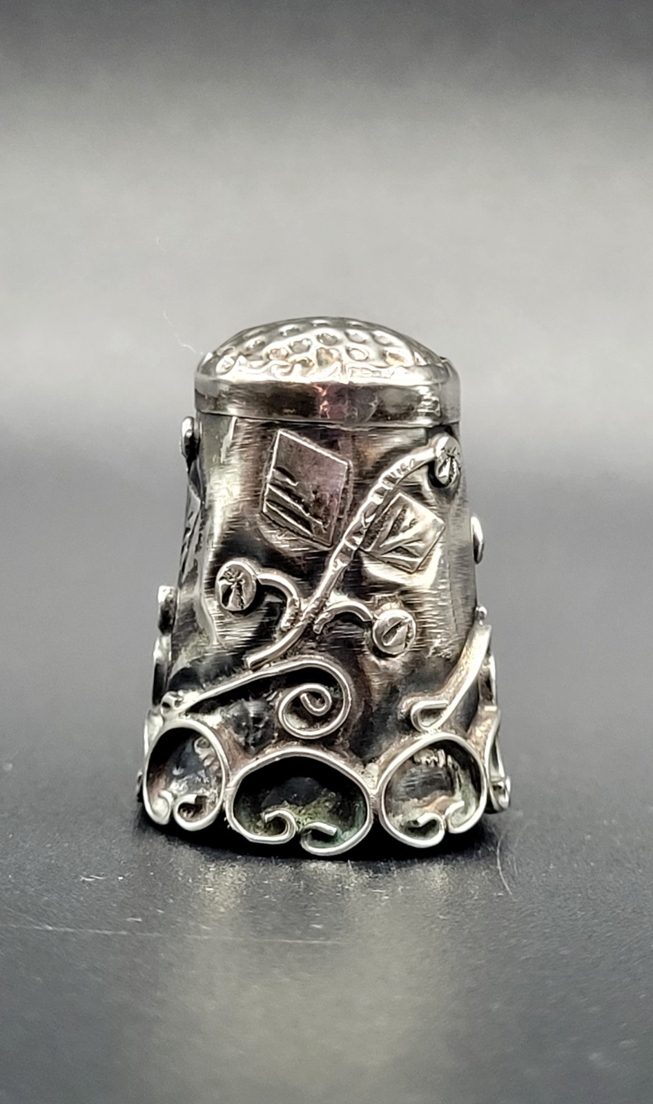 925 STERLING SILVER 3.1g Hand Wrought Applique Vine Flower Thimble Mexico Signed