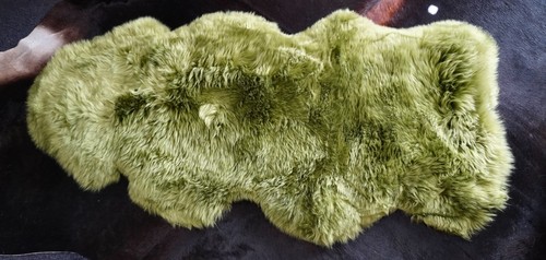 Australian Sheepskin Rug - Beautiful Fern Green Extra Long -Super Thick & Soft - Picture 4 of 9