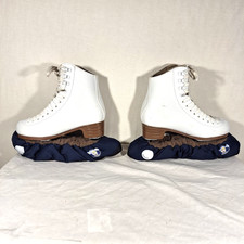 Jackson Mystique  Size 3C White Ice Skates Mark ll Blades Blade Covers Pre Owned