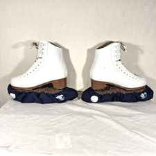 Jackson Mystique  Size 3C White Ice Skates Mark ll Blades Blade Covers Pre Owned