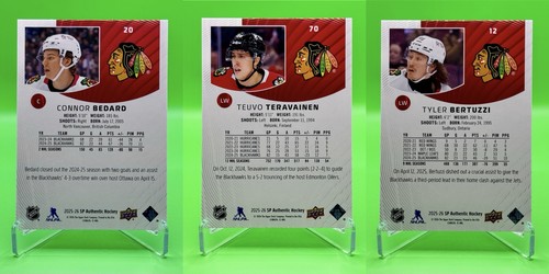 Lote de 3 cartas del equipo de hockey Chicago Blackhawks auténtico 2025-26 SP - Imagen 2 de 8