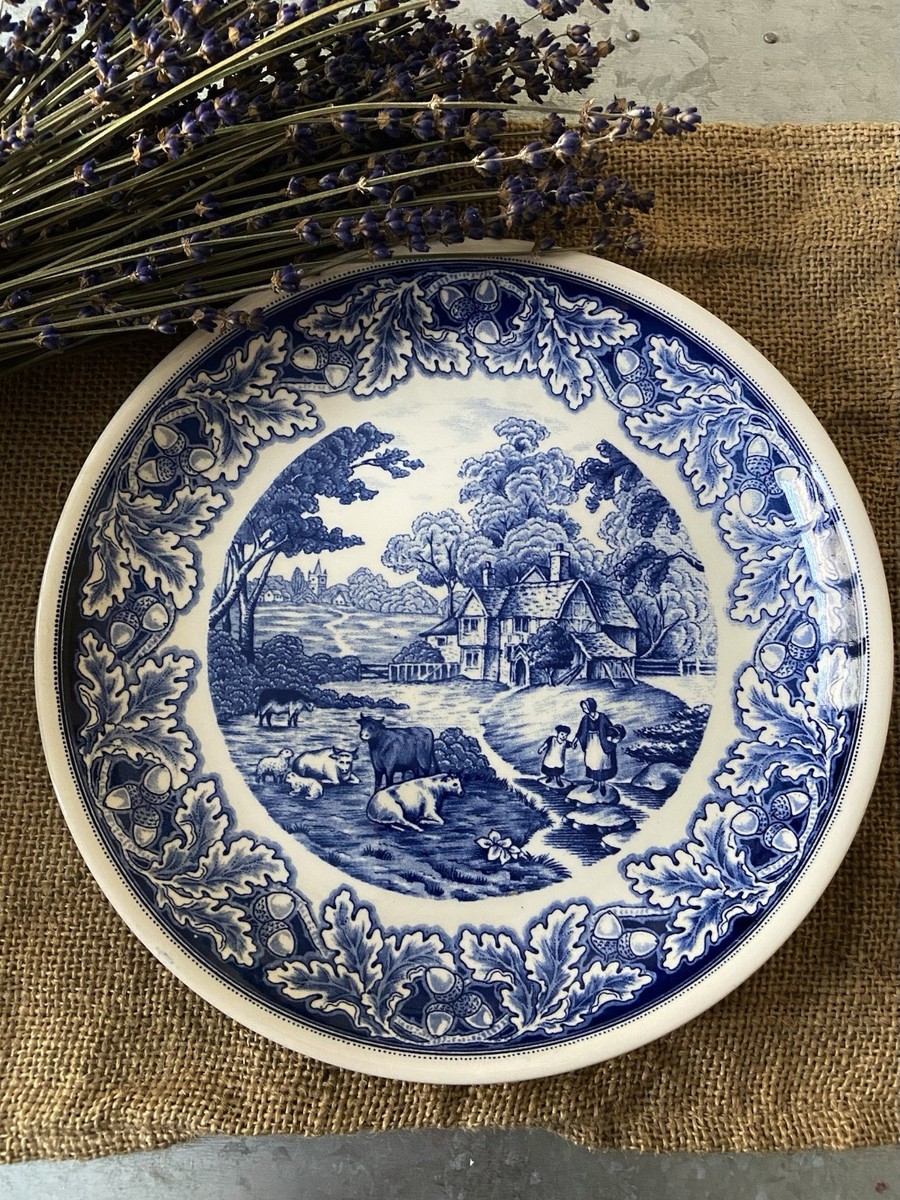 Bilton's England Ceramic Oak Leaves & Acorn Border Farmhouse Toile