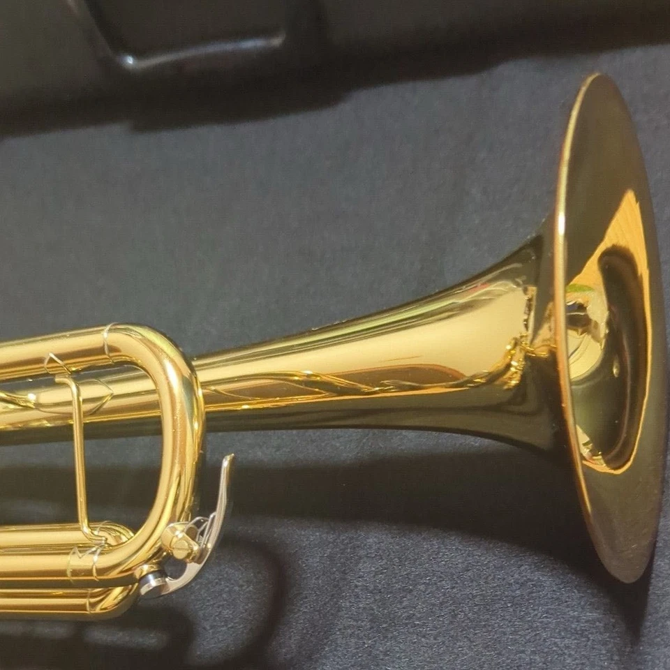 YAMAHA YTR-8340EM Eric Miyashiro YAMAHA YTR-8340EM Trumpet Eric Miyashiro Model - Image 2 of 4