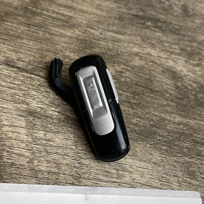 Plantronics Explorer 220 Bluetooth Headset w/ Manual   Works, Broken Ear Hook