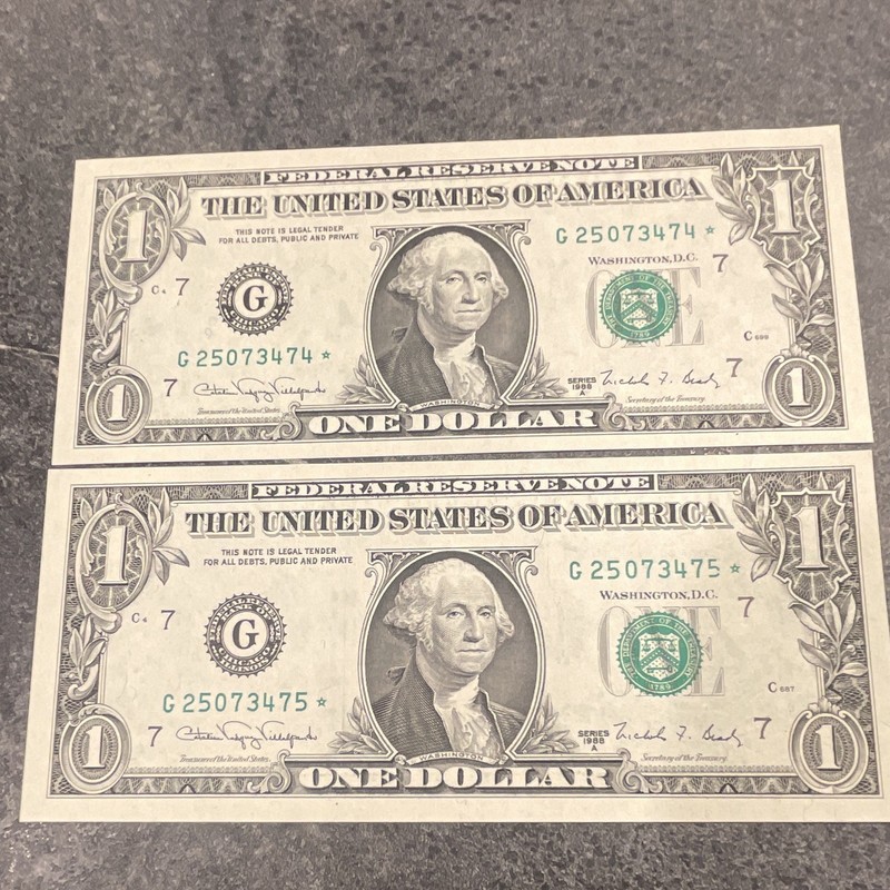 1988A $1 Federal Reserve  Star Notes Lot of 2 Consecutive Ungraded Crisp