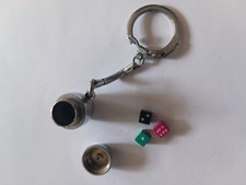 Porte-clés Barrique de Vin en métal Mini Jeux de Dés 421 Keychain vintage 60'