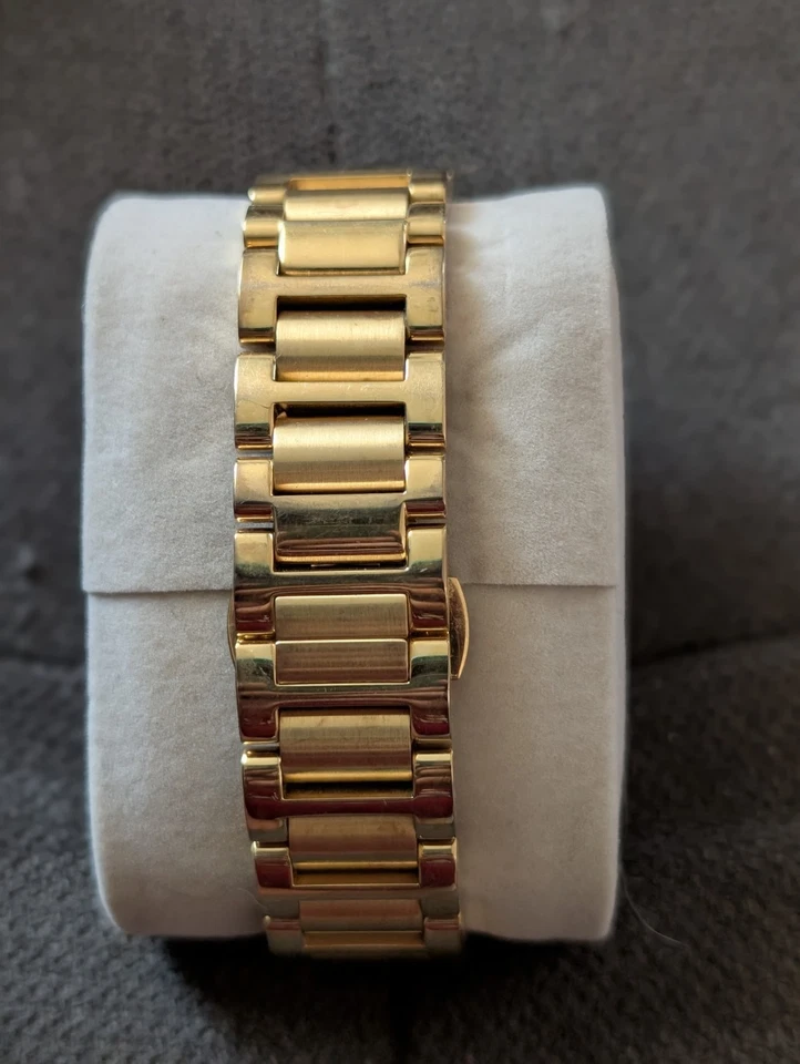 Reloj para dama Movado audaz cuarzo esfera plateada oro rosa acero inoxidable Foto 2 de 3