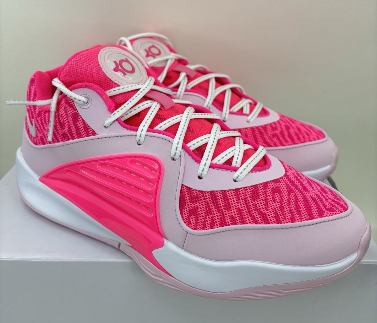 【海外限定カラー】NIKE KD16 pink NEW NIKE KD 16 Men's Size 9/women's 10.5 Pink By You ID RARE Fast