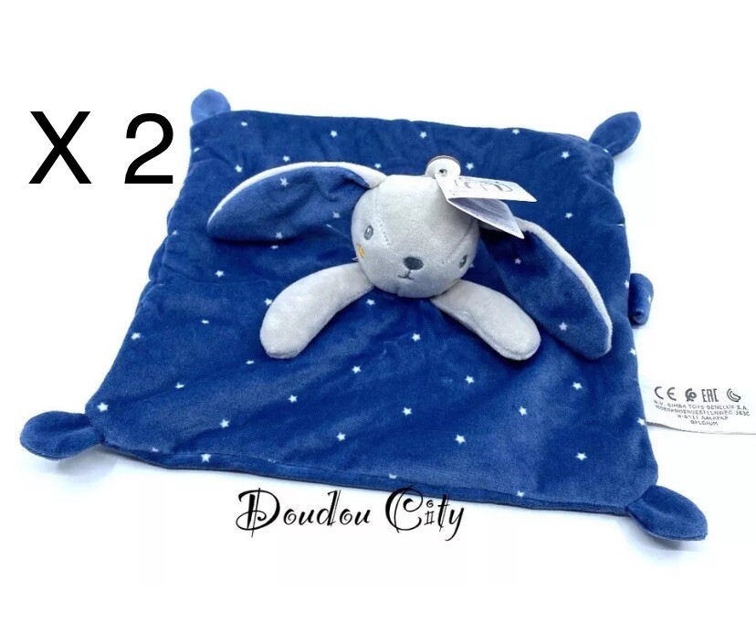 Doudou lapin plat bleu nuit Simba Toys pour apaiser les nuits de bébé dans son lit