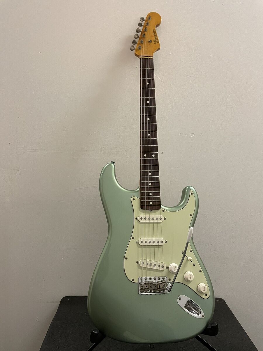 2003 Headway Bacchus Stratocaster Copy MIJ Electric Guitar 2003 Headway Bacchus Stratocaster Copy MIJ Electric Guitar