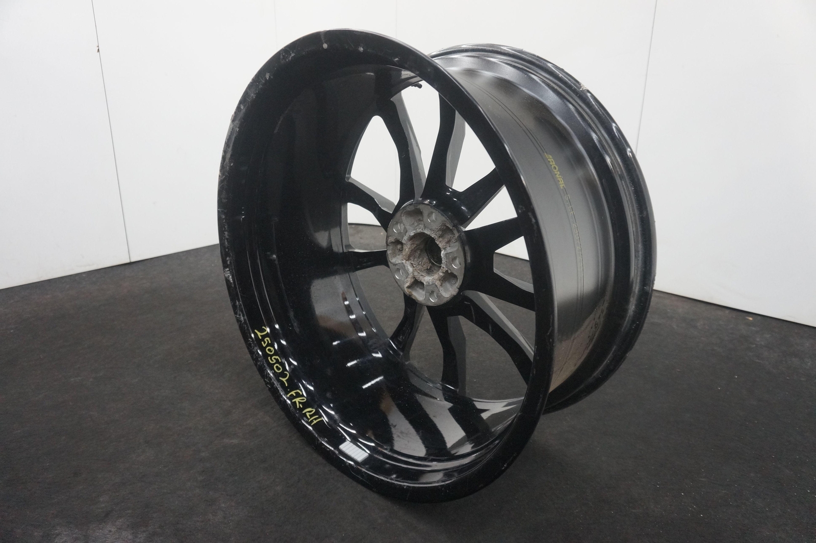 Front 23X10" 10 Spoke 5 Lug Rim OEM 4ML601025AS Lamborghini Urus S 2019-24 *Note