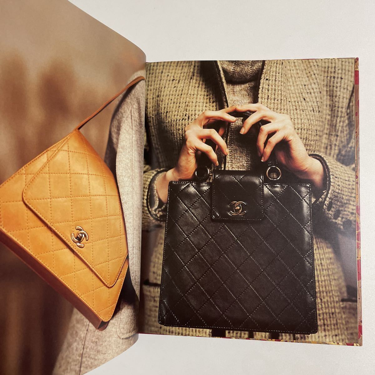 CHANEL FALL-WINTER 1997-1998 COLLECTION Catalog Photo Book Rare