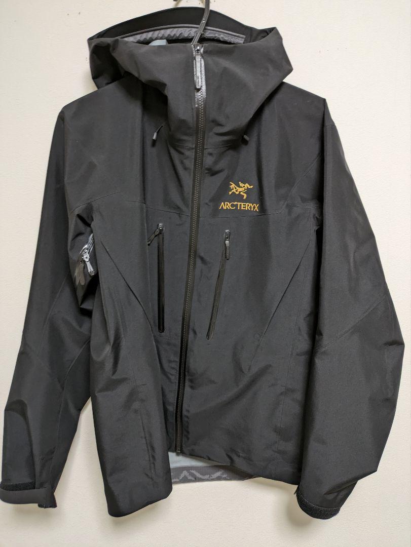 Arc'Teryx Alpha SV XS 24K Black – Premium Outdoor Jacket Arc'Teryx Alpha SV XS 24K Black – Premium Outdoor Jacket