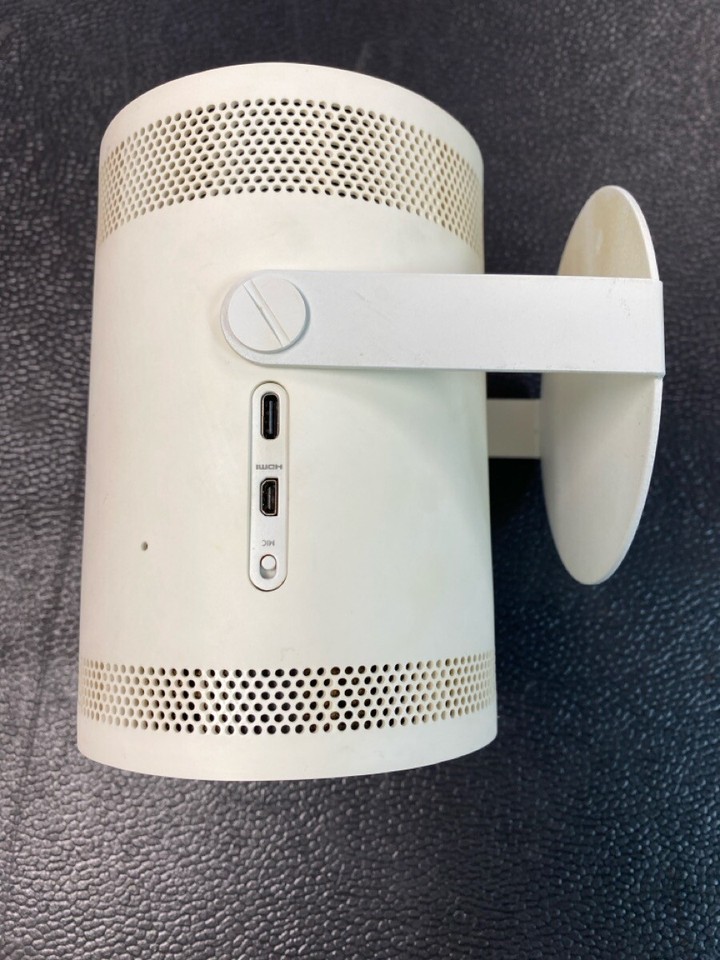 Samsung SPLSP3BLA The Freestyle 100'' Smart HDR Portable Projector