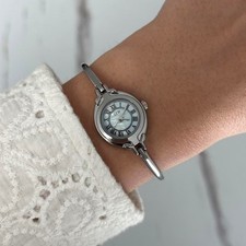 Sku0203 Silver and Blue Dial Women Minimalist Bracelet Watch Stainless steel