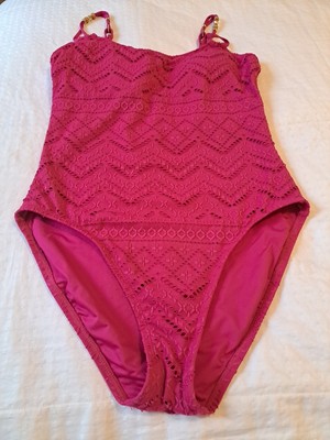 La Blanca Eyelet One Piece Swimsuit Size 10 Magenta Excellent Condition 