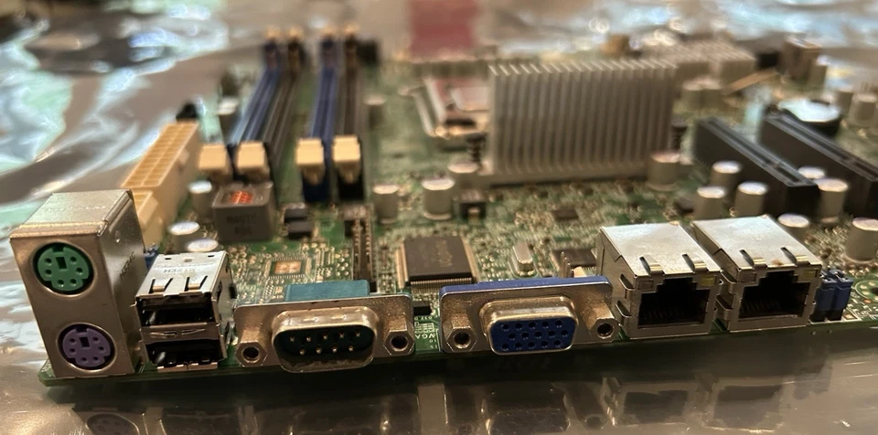 Supermicro X9SCL Motherboard + IO Shield | Intel Xeon E3-1270 v2 | 32GB DDR3 ECC - Image 3 of 4