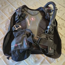 Aqua Lung Libra Womens BCD Size Small Black Pink Self Adjusting Lumbar Support 