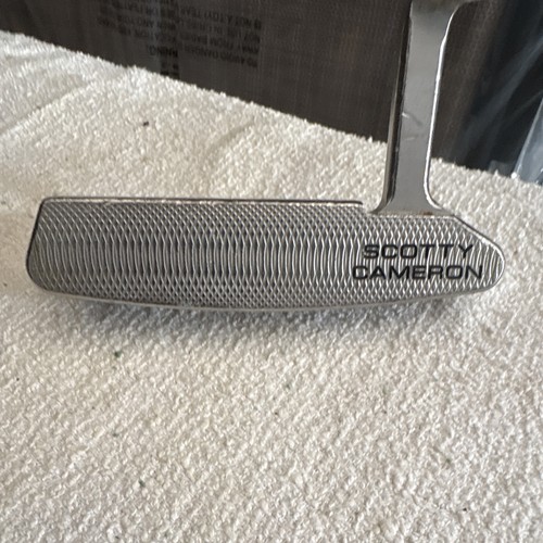 31 inch Scotty Cameron Select Newport 2 Blade Putter Right-Handed Silver/Red
