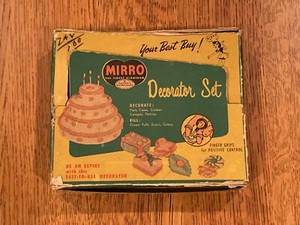 Vintage Frosting Decorator Set ( 6 Tips ) Mirror USA Aluminum