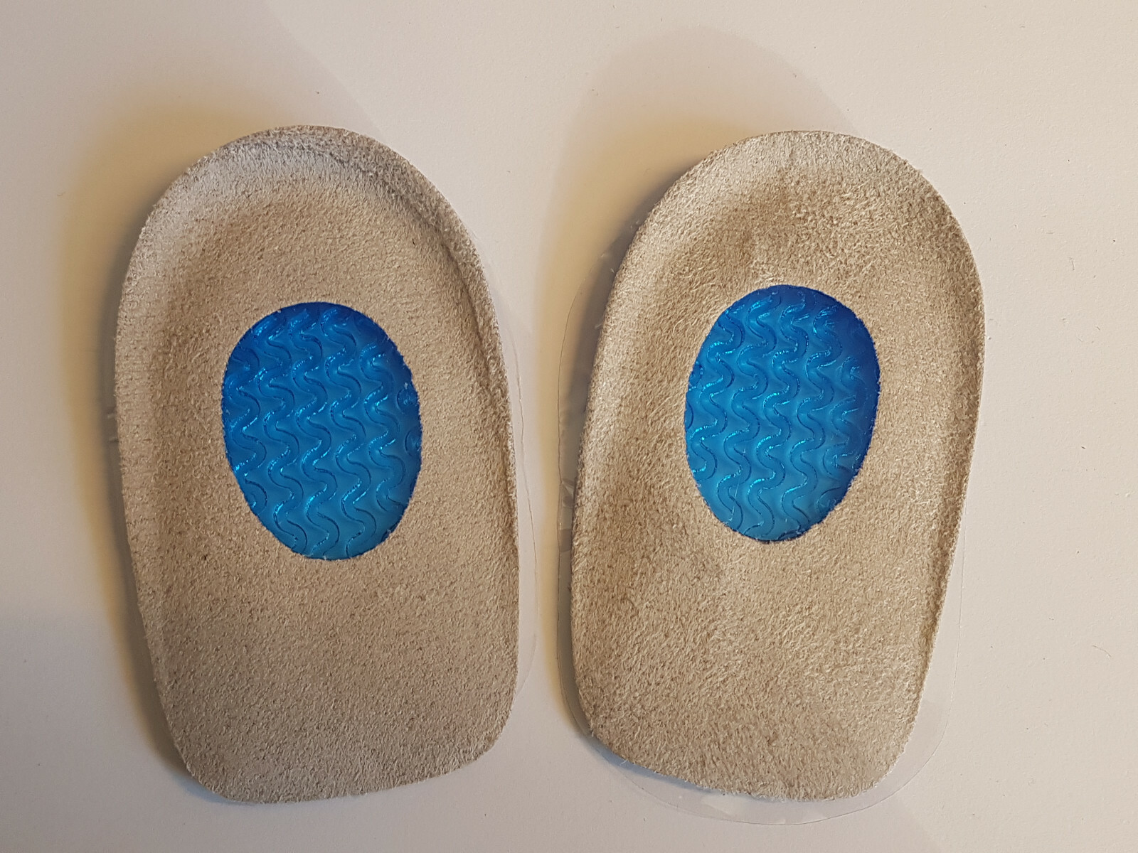 4X GEL EINLEGESOHLEN Einlagen Fersensporn Fersenkissen Diabetiker Fersenpolster 313654629798