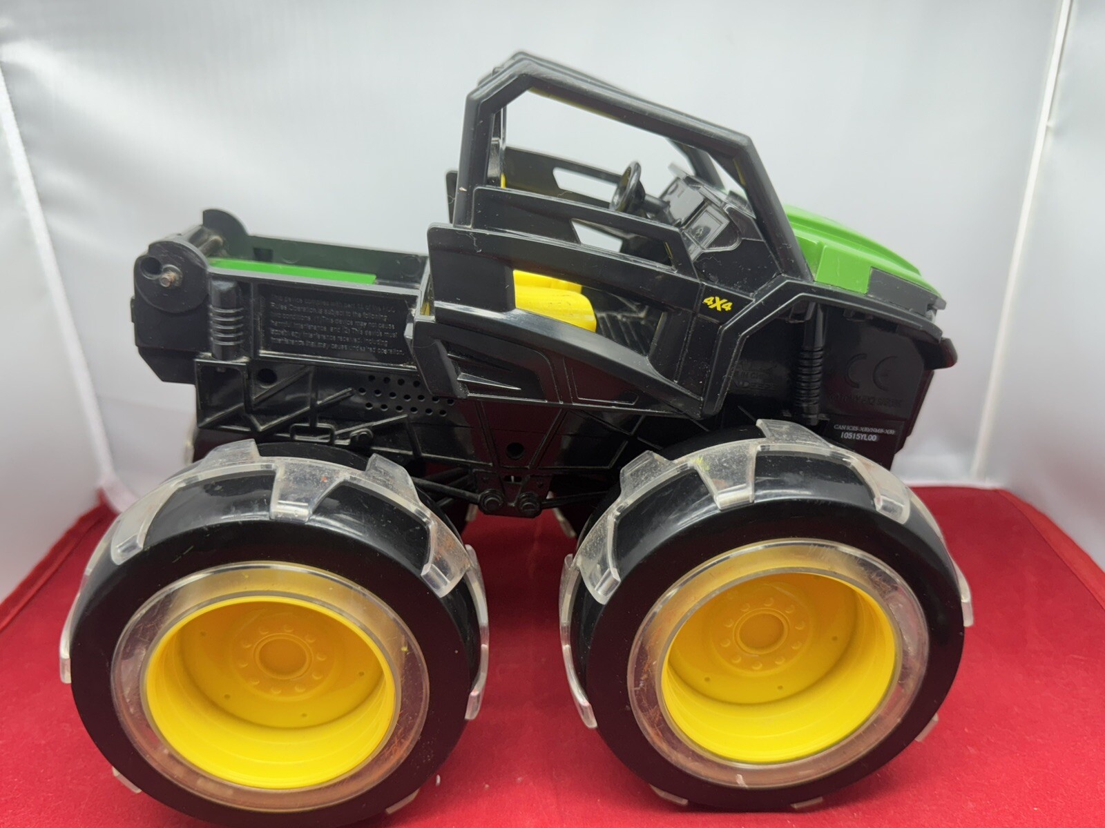 Nice ERTL John Deere Gator RSX 4x4 - Missing Parts