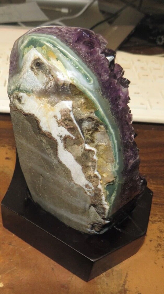 CRISTAL DE AMETISTA CATEDRAL GEODO URUGUAI; CLUSTER GRAU MUSEU; - Imagem 3 de 4