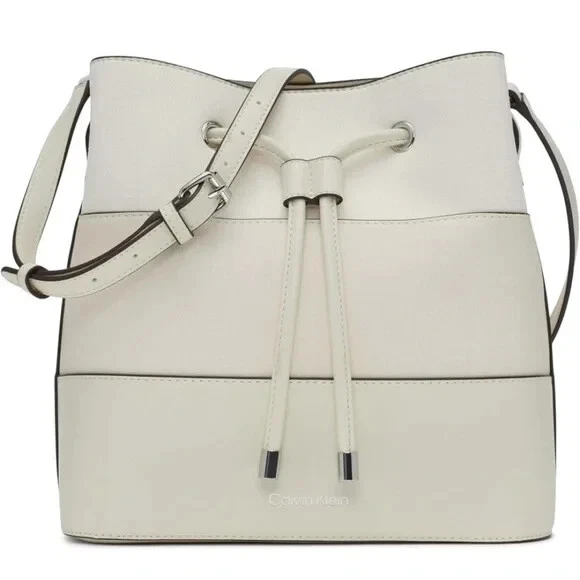 ALEXANDER MCQUEEN Borsa a tracolla Calvin Klein Gabrianna novità a secchio perla pelle scamosciata bianca nuova con etichette