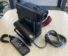 sony Video 8 handycam CCD-V1. W/ Battery  Remote Vintage 1980s Untested