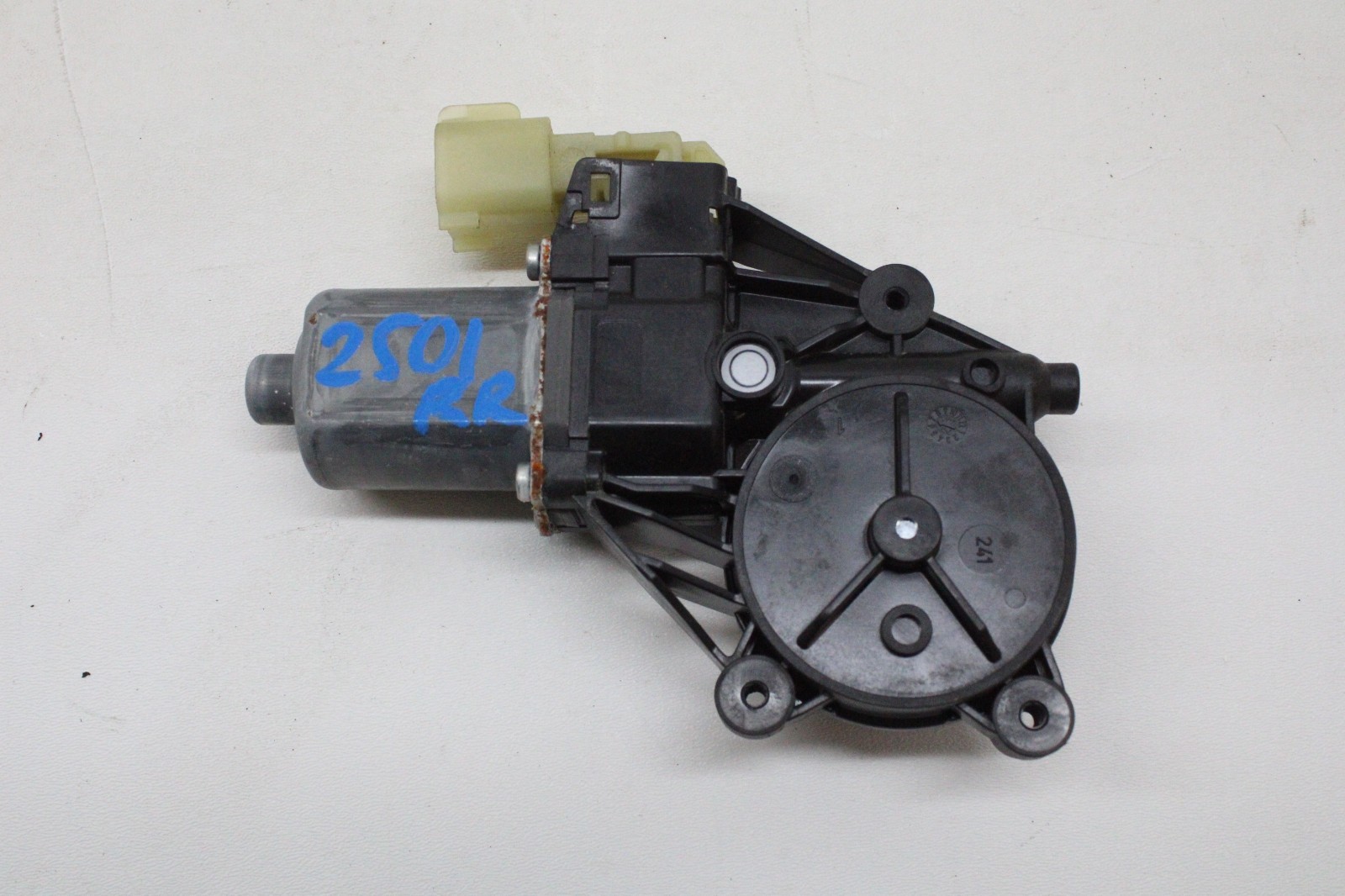 2022 MASERATI LEVANTE REAR RIGHT DOOR WINDOW REGULATOR MOTOR OEM 2017-2024