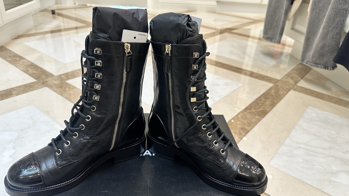 Chanel 21P Black Calfskin Leather Lace Up Boots with side zipper