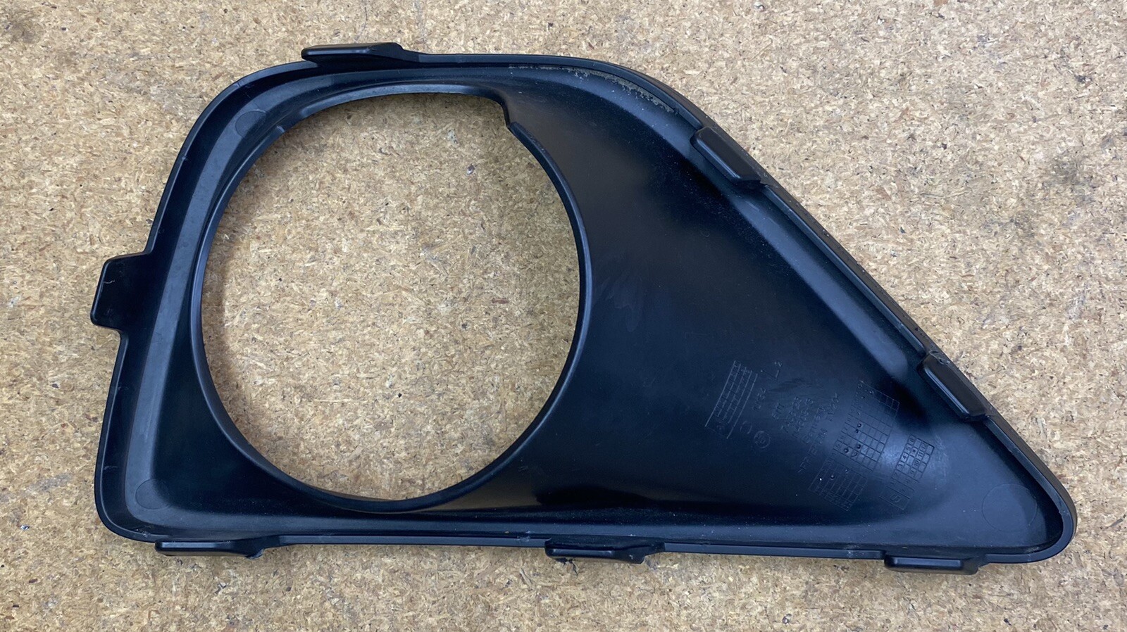 2018-2020 BMW X2 F39 Front Bumper Fog Lamp Cover Left 51117435123  