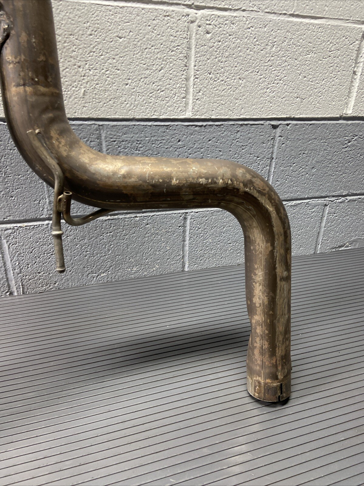 2014-2020 Maserati Ghibli 3.0L Exhaust Muffler Pipe Original OEM *NOTE*