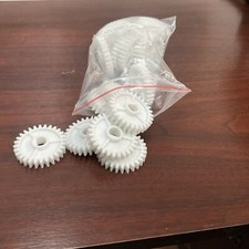 Fuji Front 34B7504872 / 327D934434 Gear D28T 330/340 minilabs USA