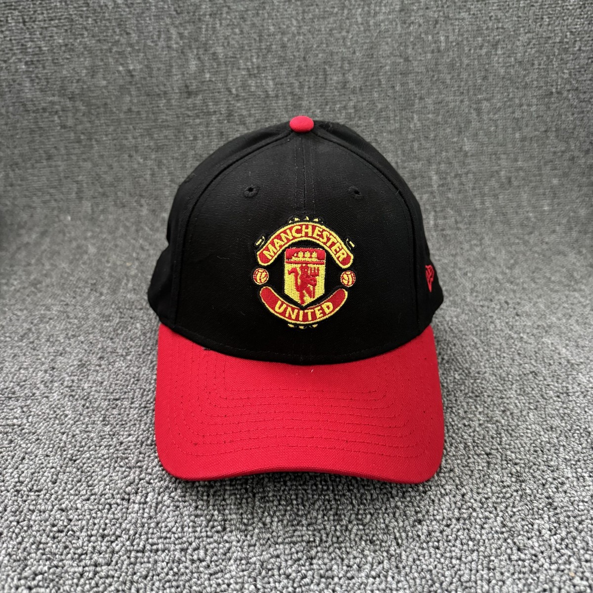 New Era Manchester United Black Red Cap Embroidered Crest