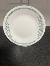 Set Of 9 Corelle Rosemarie Dinner Plates  White Pink Tulips Green
