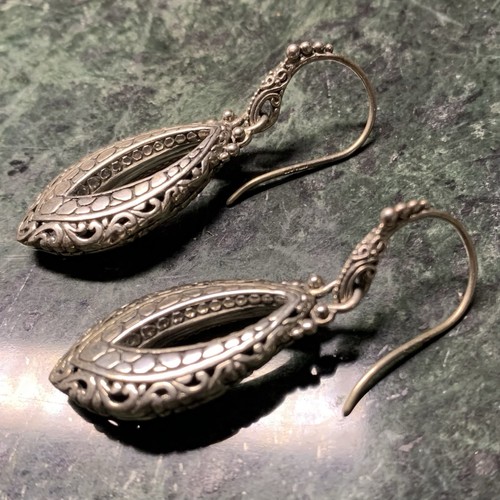 VTG Signed Sarda 925 Silver Teardrop Shaped Earrings filigree Bali - Picture 3 of 9