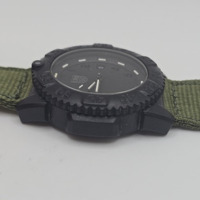 Luminox Sea Navy Seals Quartz Watch 7050 38mm Black | eBay
