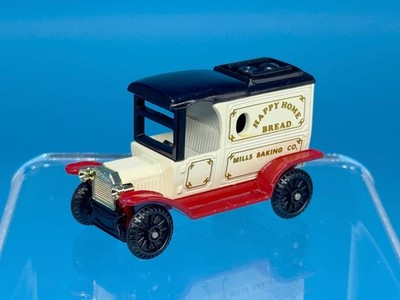 Tomica/Tomy #F11 TYPE-T FORD Happy Home Bread Truck 1:60 Die-Cast - Japan