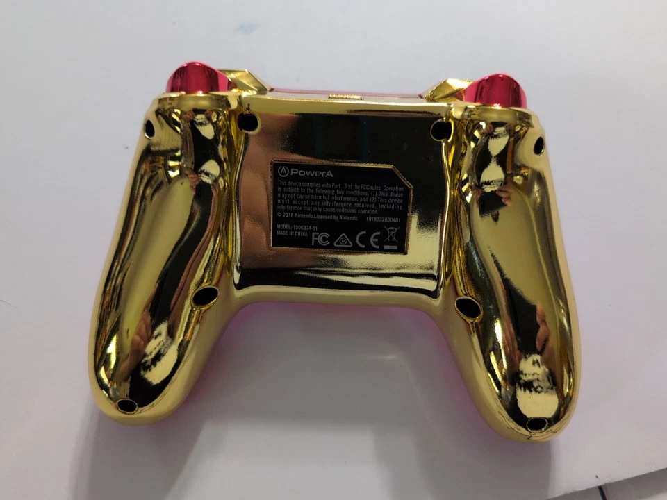 Metroid Red & Gold Power A 有线控制器需要微型 USB — 第 2/2 张图片