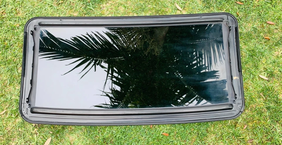 Toyota Sienna 2004-2010 fabricante de equipos originales techo corredizo ventana vidrio 04-10 Foto 2 de 4