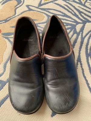 dansko sport clogs