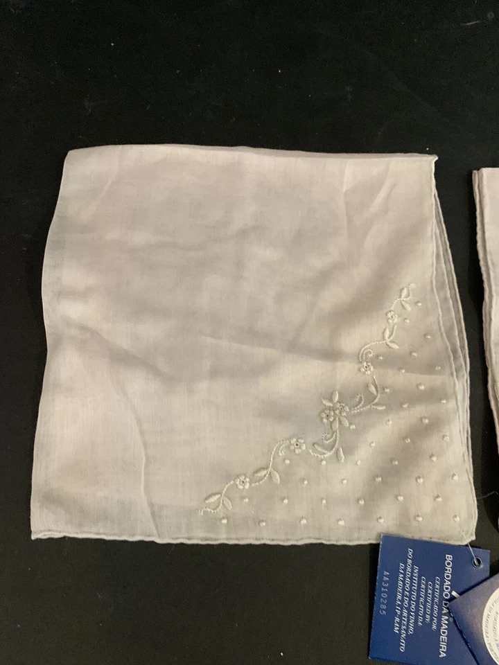 复古套装 2 马德拉腮红棉Organdy刺绣手帕新标签 — 第 2/4 张图片